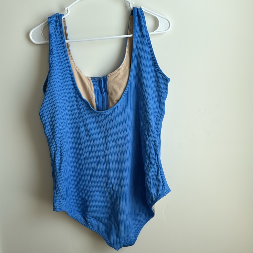 Albion Ribbed Blue Button-Front Swimsuit - Picture 3 of 5